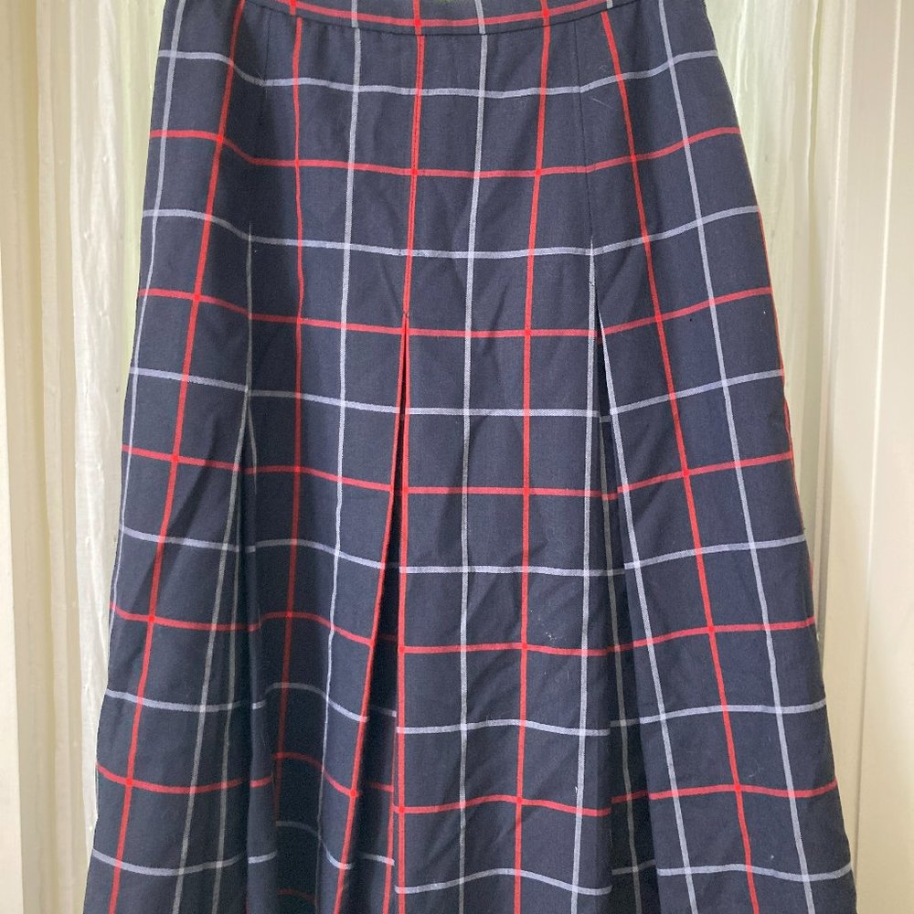 Vintage Burberrys classic pleated wool skirt
